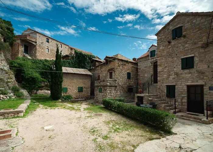 Apartment Coco Kaštela