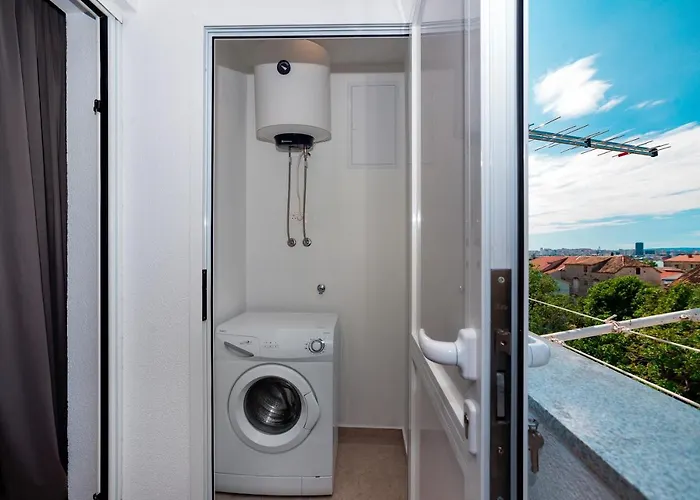 Apartment Coco Kaštela