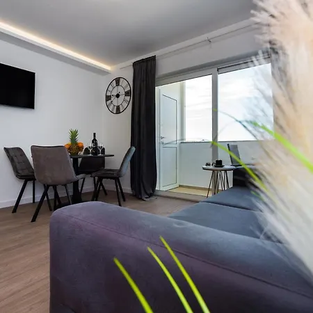 Coco Apartman *