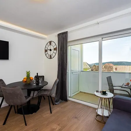 Coco Apartman Kastela